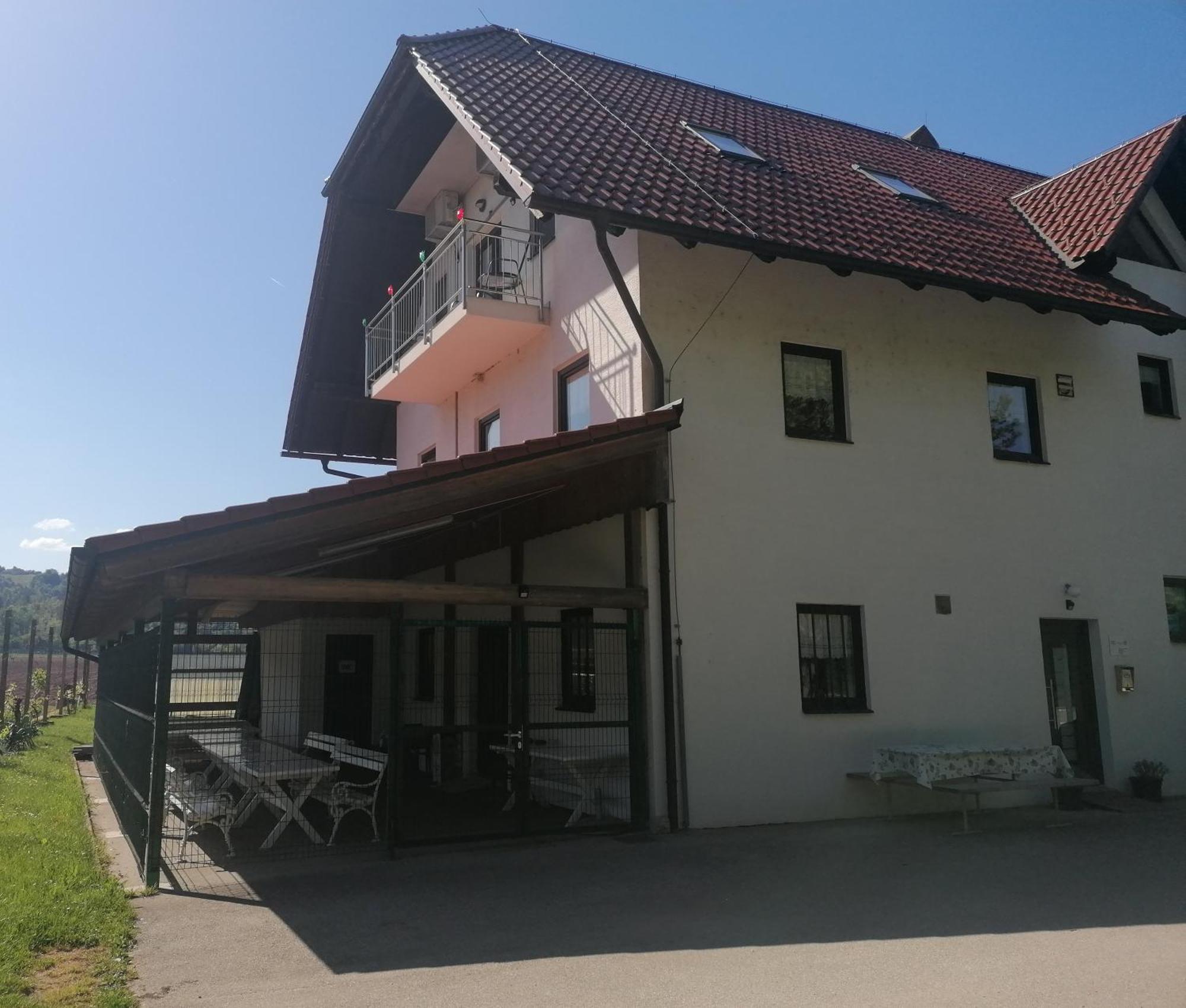 Ribiski Dom Radece Exterior photo